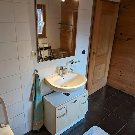 Lejlighed Eigene Etage Im Charmanten Holzhaus *