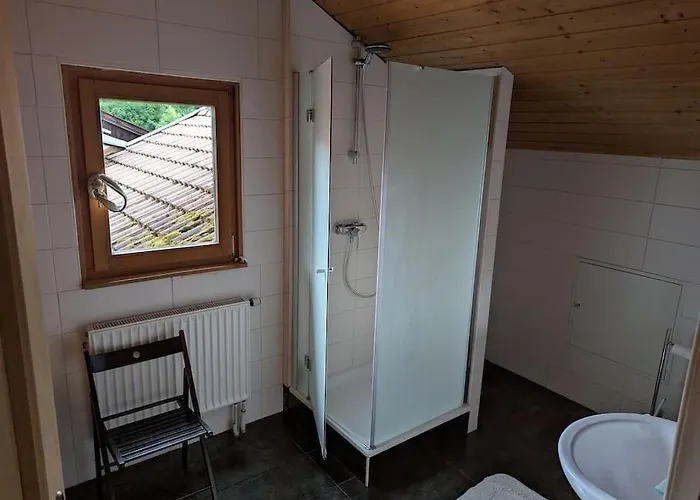 Eigene Etage Im Charmanten Holzhaus *